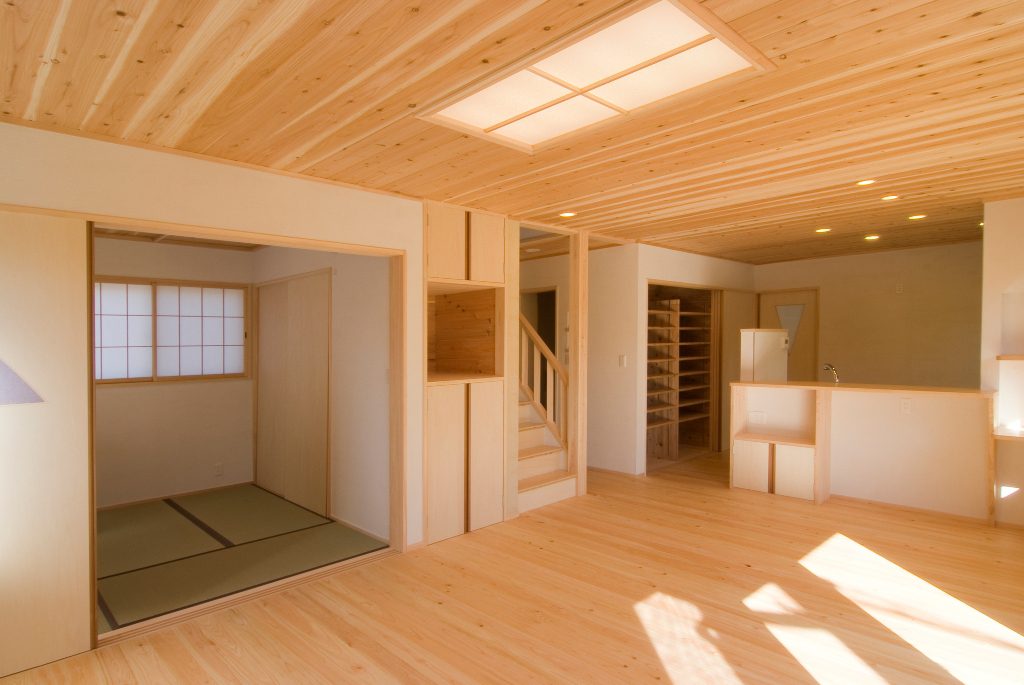 200年先まで住み継ぐ<br>ひのきで建てる沼津の家