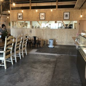 富士市でカフェ、店舗の設計、スイーツショップ