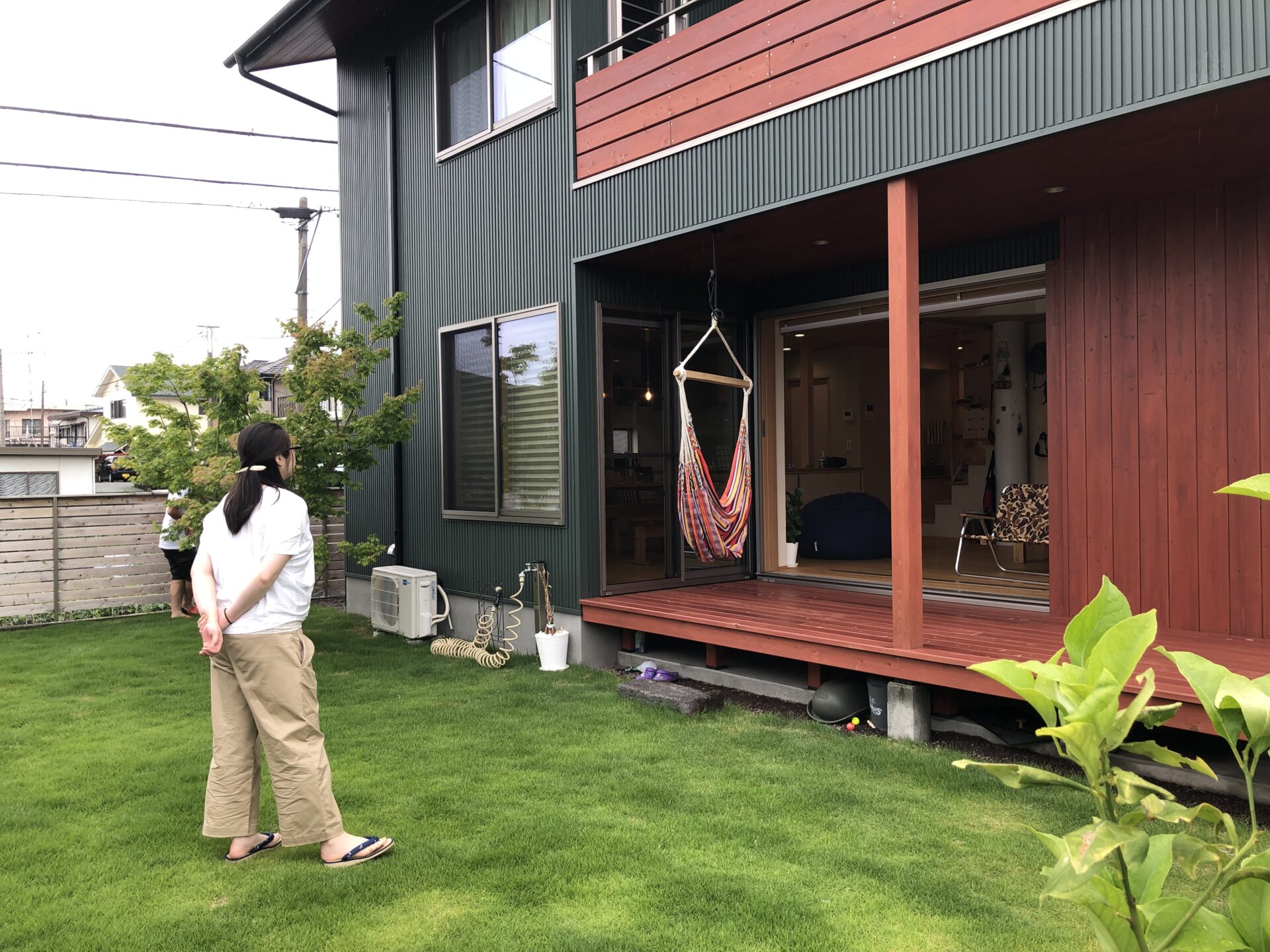 富士市庭の芝生のある家