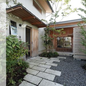 富士市,あさひの社,ガルバリウム外観