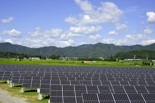 たくさんの太陽光発電