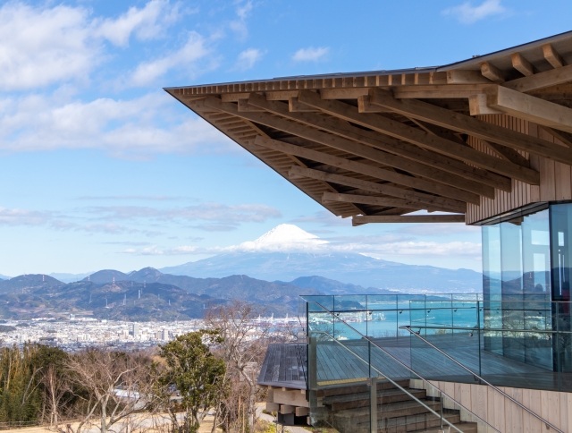 【共働き子育て第1位】静岡市で平屋を建てるメリットとは？富士市の工務店が解説します
