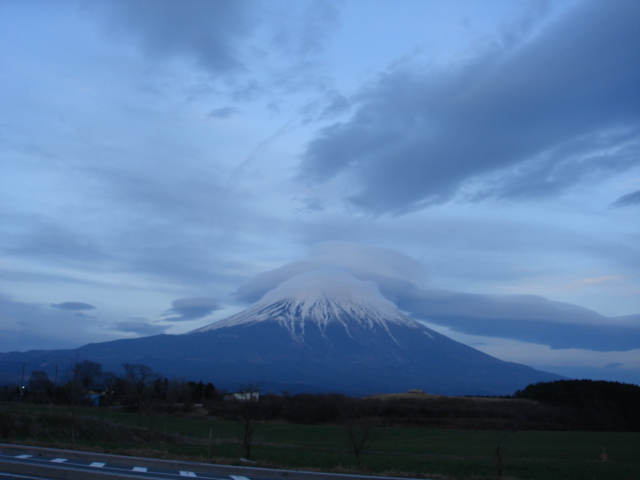これもまた、印象的な富士山の姿